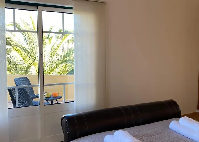 Vila Rafaela Com Piscina Albufeira