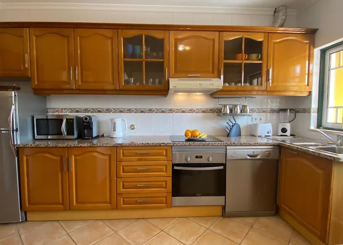 Rafaela Com Piscina Vila *