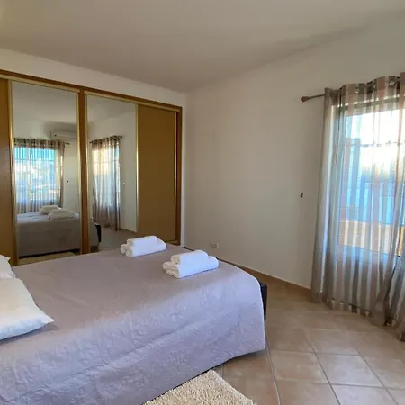 Rafaela Com Piscina * Albufeira