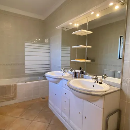 Villa Rafaela Com Piscina