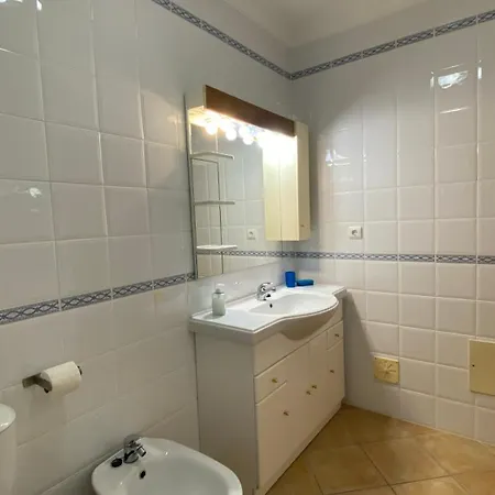 Rafaela Com Piscina Villa