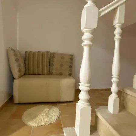 Rafaela Com Piscina Villa