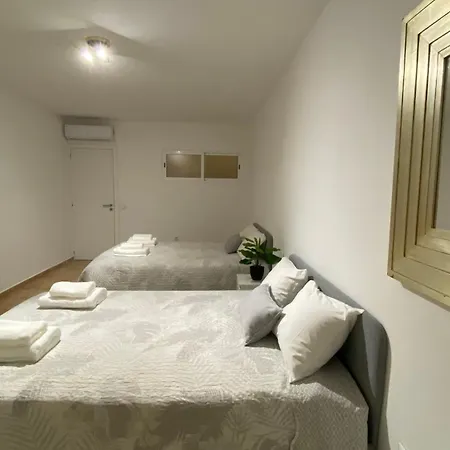 Villa Rafaela Com Piscina *