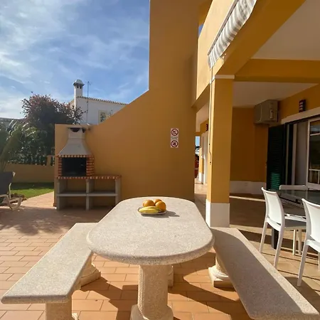 Rafaela Com Piscina Albufeira
