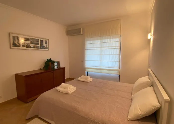 Rafaela Com Piscina Villa Albufeira