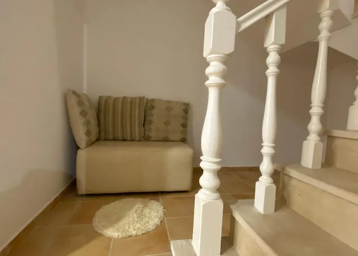 Rafaela Com Piscina Villa