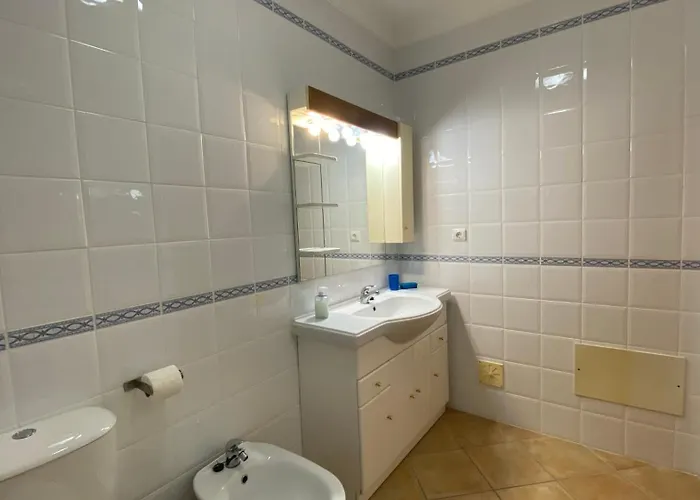 Rafaela Com Piscina Villa