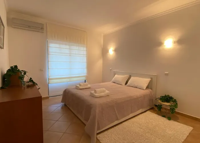 Villa Rafaela Com Piscina Albufeira