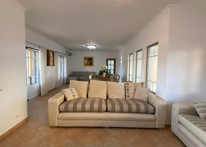 Rafaela Com Piscina *