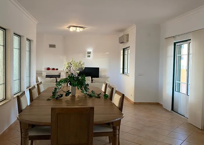 Villa Rafaela Com Piscina